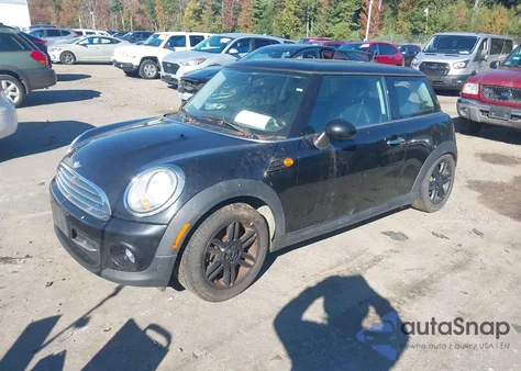 2012 Mini Cooper из США, поврежденный, VIN WMWSU3C52CT367021